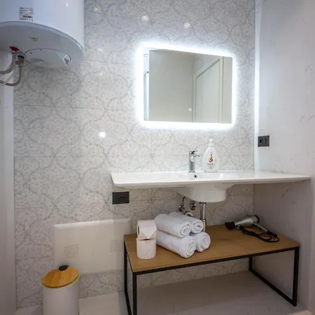 Blloku Unique Apartments 2 Tirana Room photo